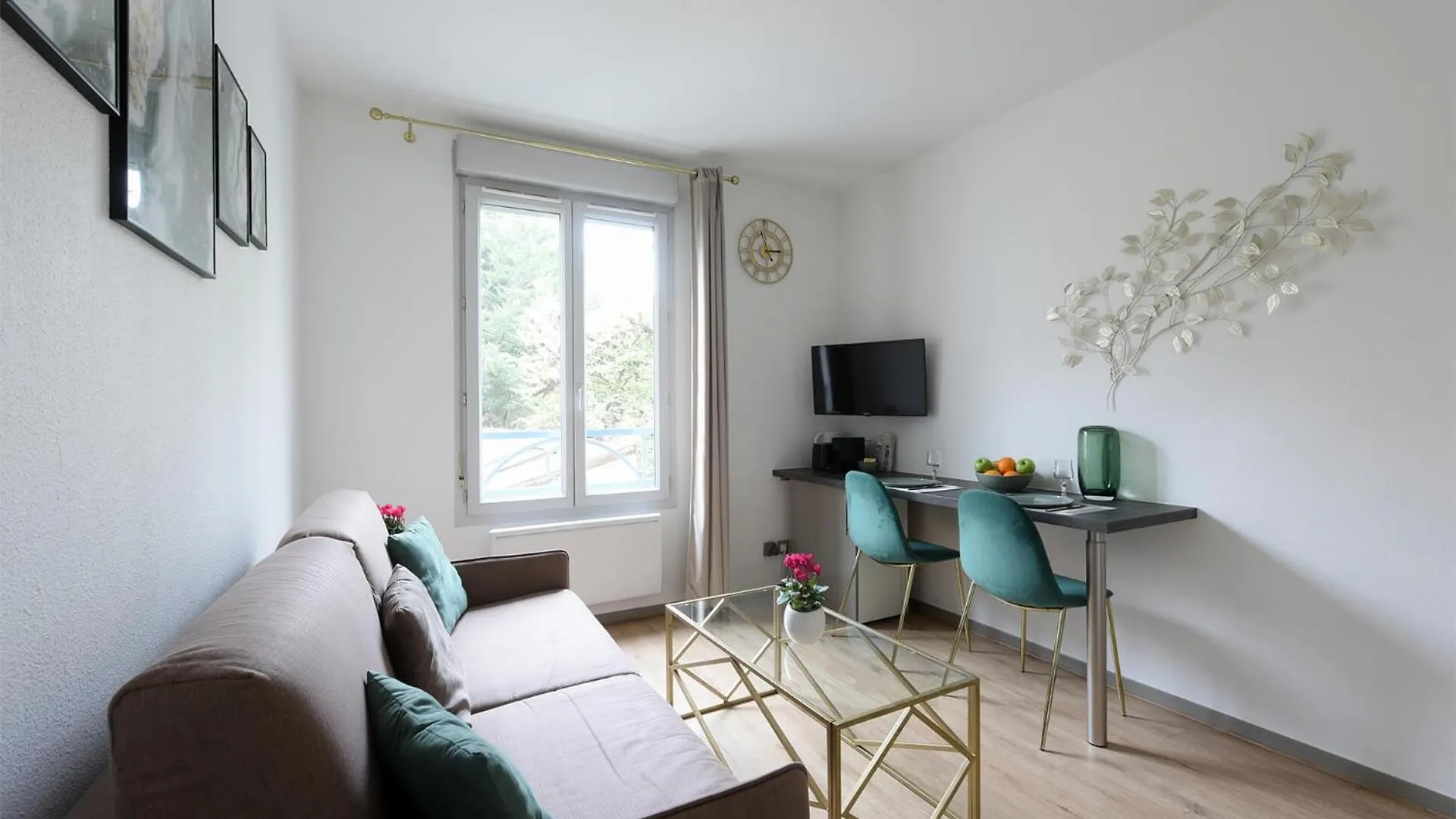Apartment Berge Du Rhone, Centre Lyon, Espace De Travail, Tout A Pied, Universite Lyon 2 Et Lyon 3, Ideal Voyage D'Affaires, Tourisme, Loisirs